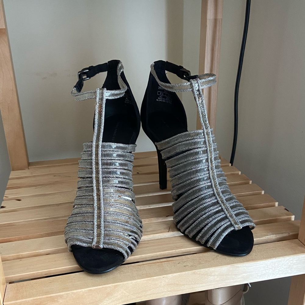Zara Basic Collection Sandal - Picture 2 of 11